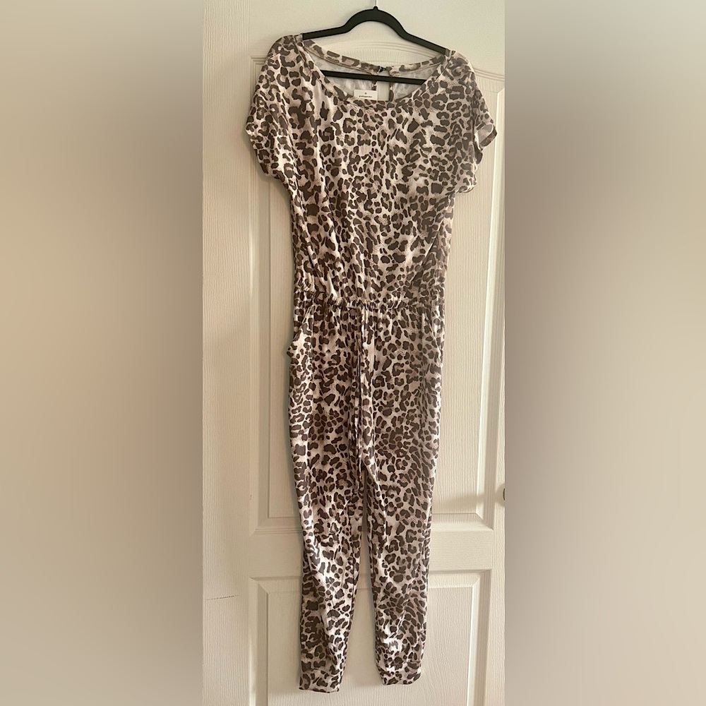 Loose Off-Shoulder Animal Print Romper